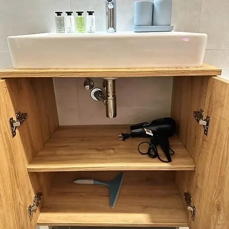 Ii Apartamento *